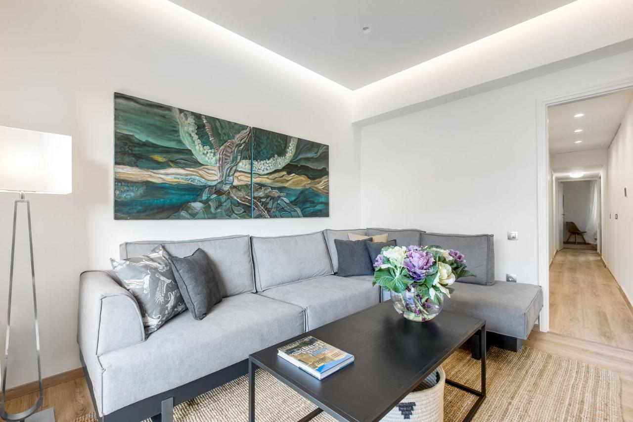 Modern Flat In The Grounds Of Acropolis Monuments -Armonia- Apartment Athena Bagian luar foto