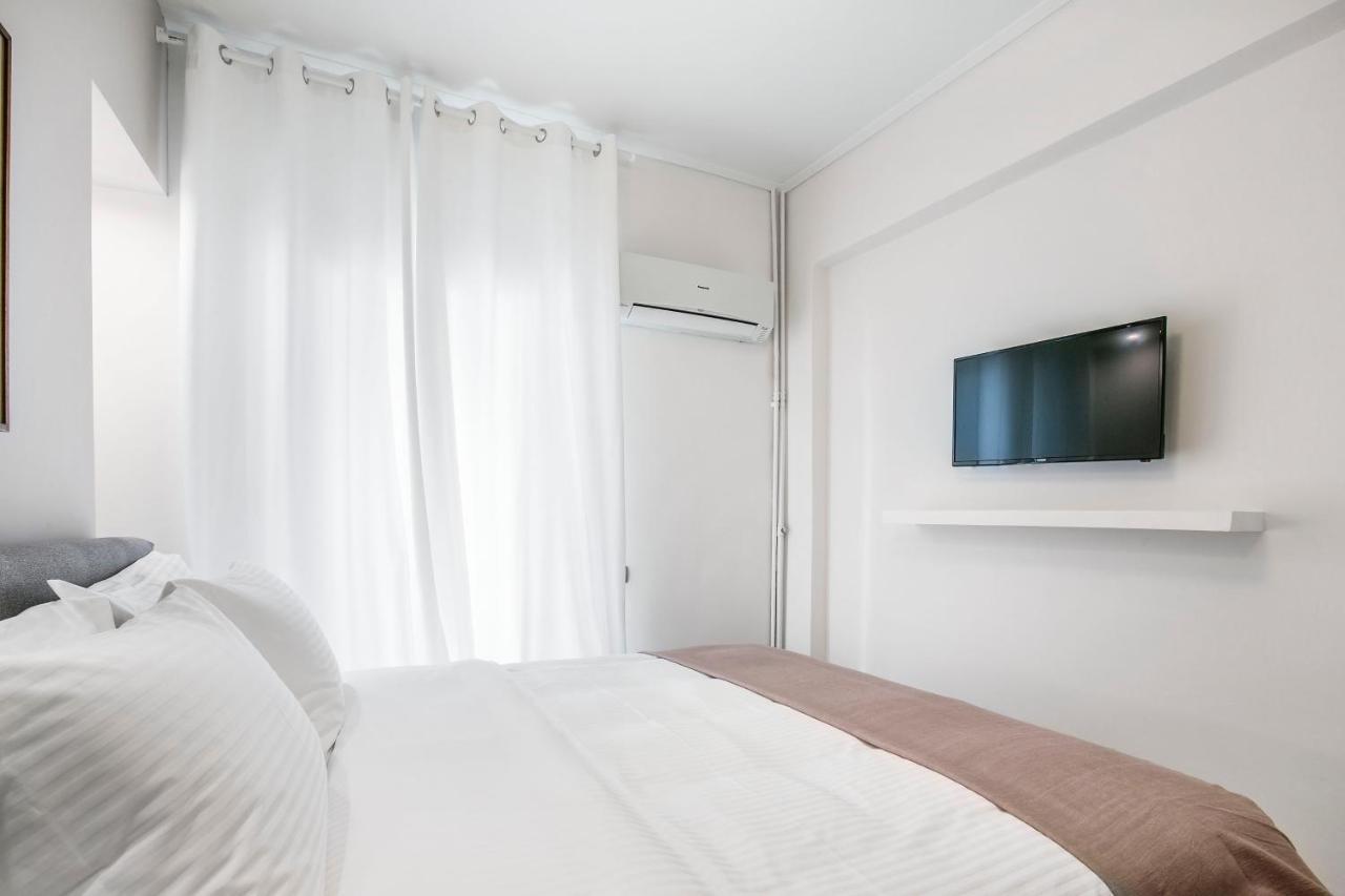 Modern Flat In The Grounds Of Acropolis Monuments -Armonia- Apartment Athena Bagian luar foto