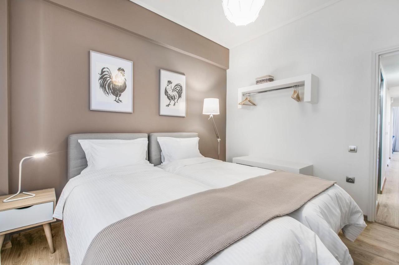 Modern Flat In The Grounds Of Acropolis Monuments -Armonia- Apartment Athena Bagian luar foto