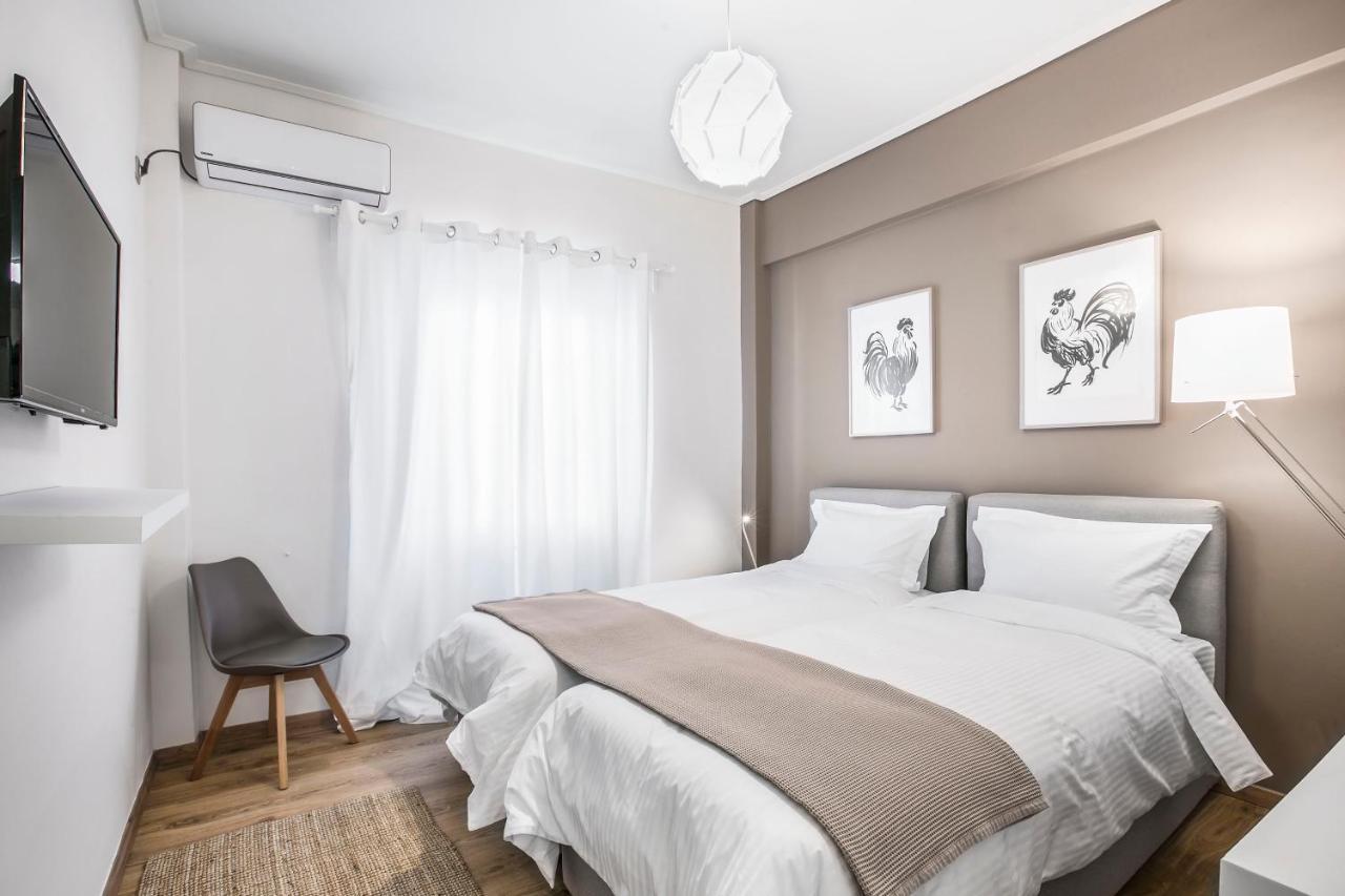 Modern Flat In The Grounds Of Acropolis Monuments -Armonia- Apartment Athena Bagian luar foto