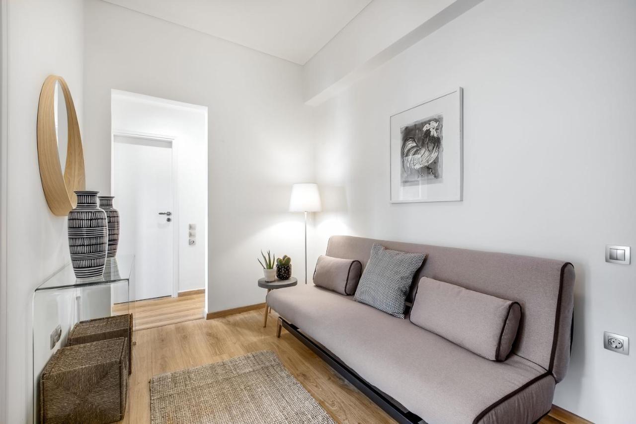 Modern Flat In The Grounds Of Acropolis Monuments -Armonia- Apartment Athena Bagian luar foto